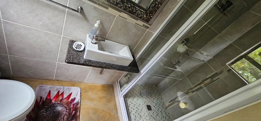 5 Bedroom Property for Sale in Mooinooi North West